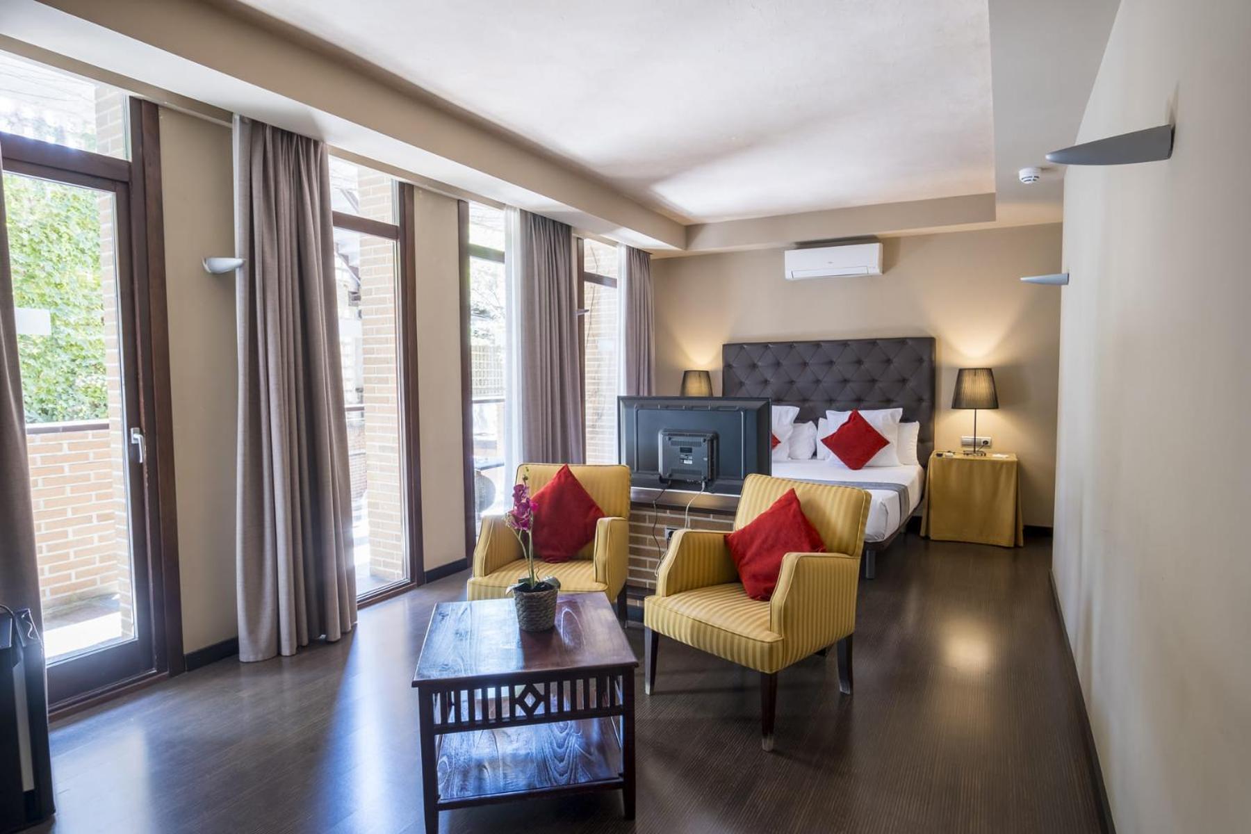 Hotel Alda Castillo De Олите Екстериор снимка