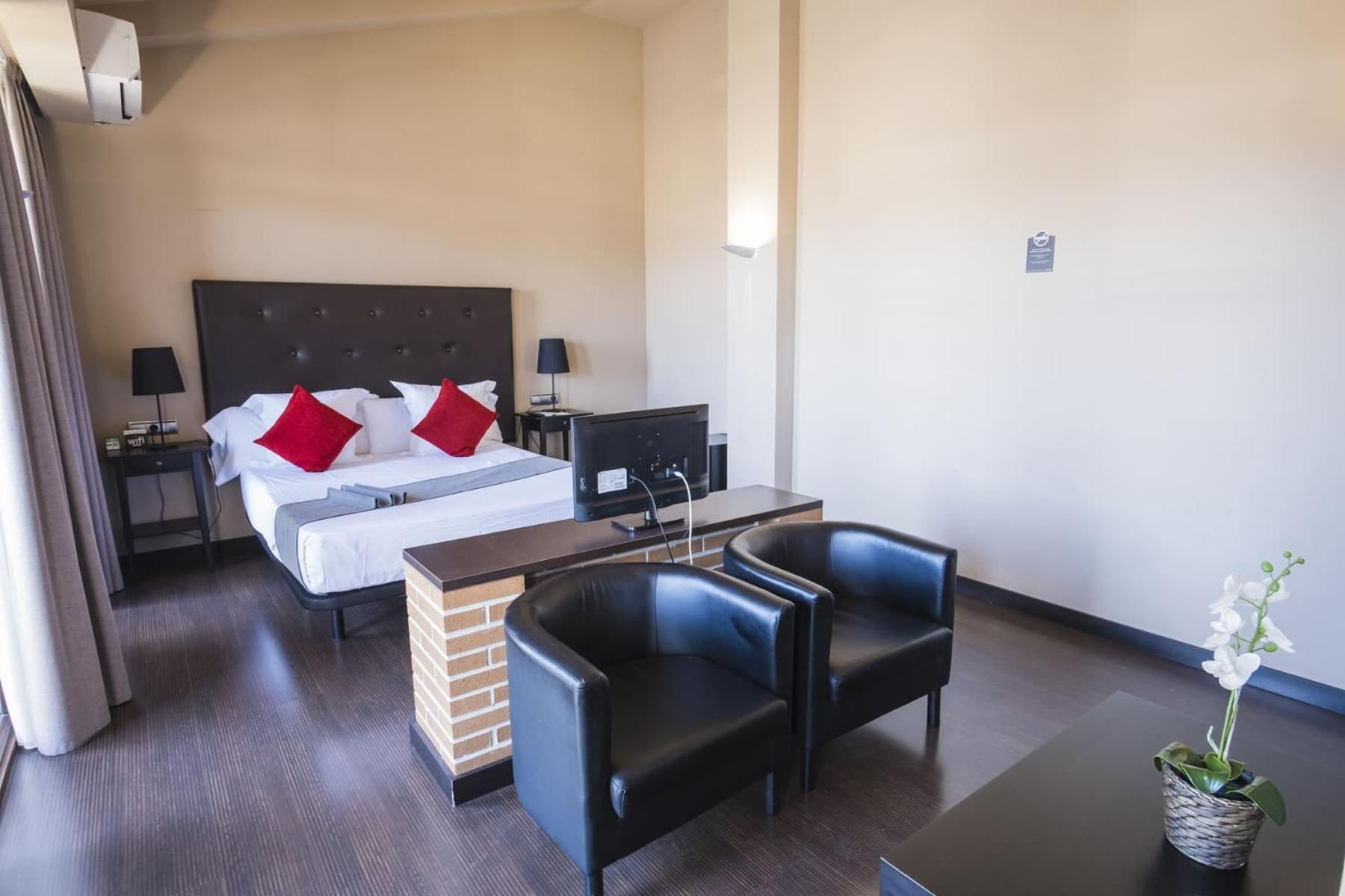 Hotel Alda Castillo De Олите Екстериор снимка