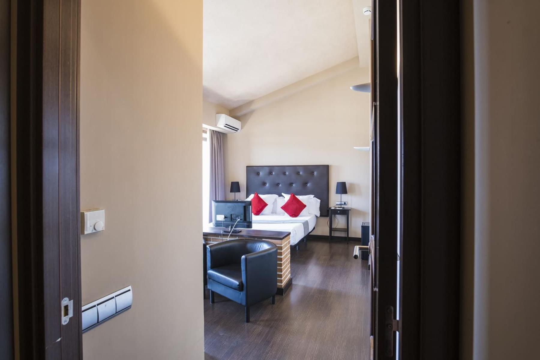 Hotel Alda Castillo De Олите Екстериор снимка