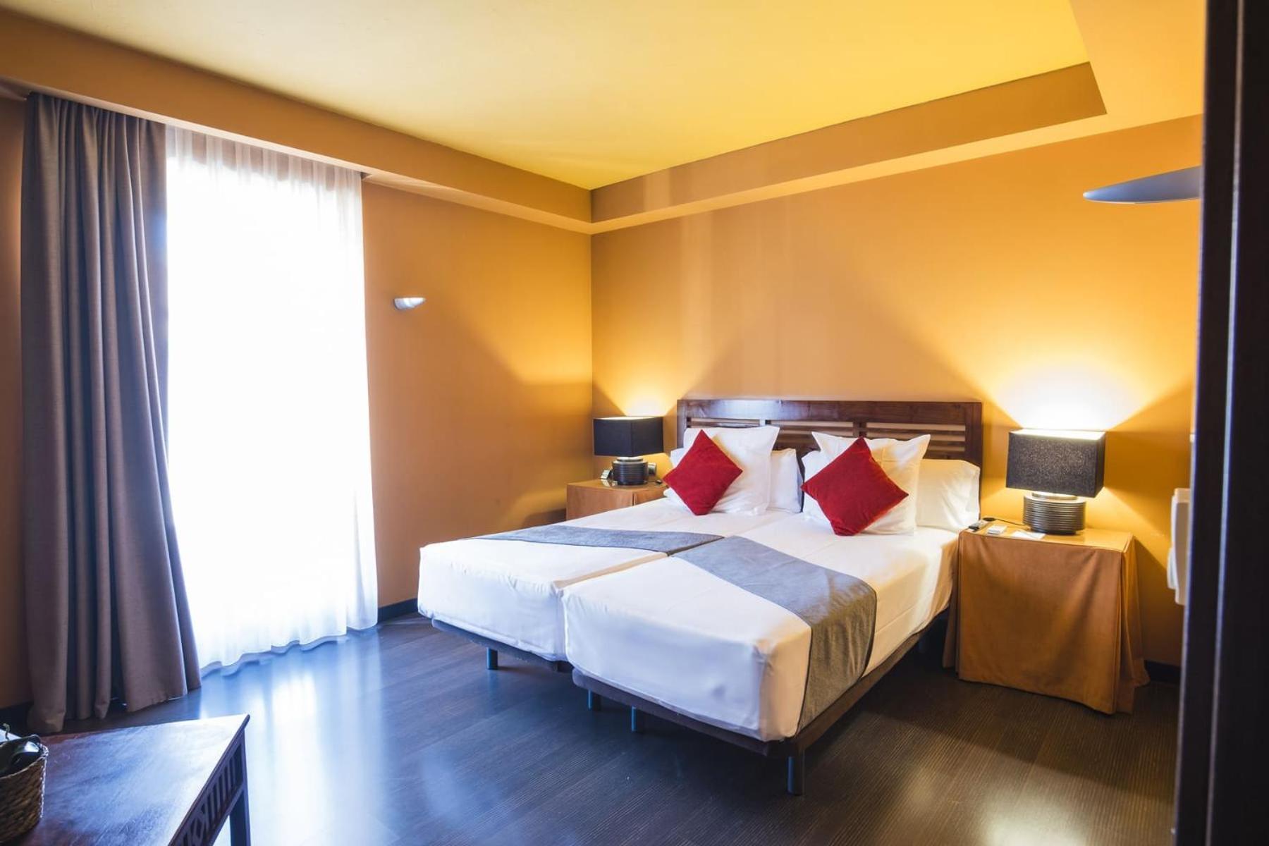 Hotel Alda Castillo De Олите Екстериор снимка
